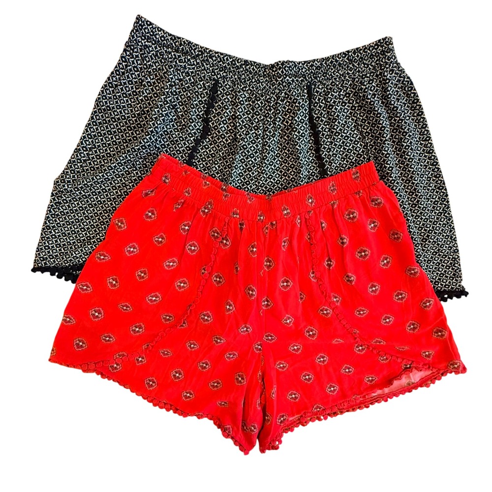 Lot of 2 Boho Pom Pom Trim Relaxed Women Plus 2X Summer‎ Shorts  Red Black White
